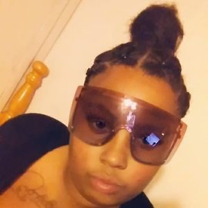 Meet your Posher, Betty